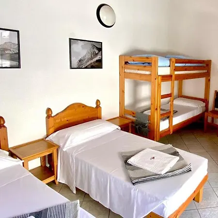 Rifugio Escursionistico La Rua 3* Macra