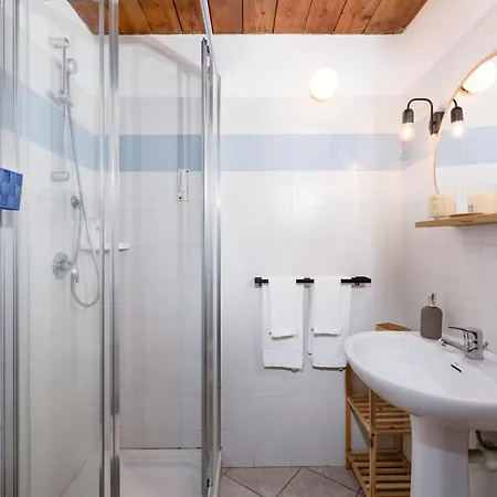 Rifugio Escursionistico La Rua 3* Macra