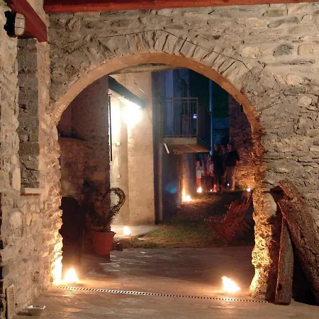 Rifugio Escursionistico La Ruà *