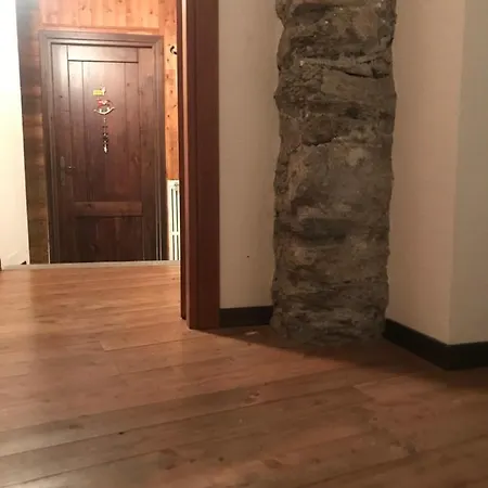 Rifugio Escursionistico La Ruà *