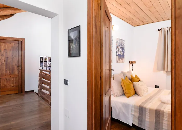 Rifugio Escursionistico La Rua 게스트하우스