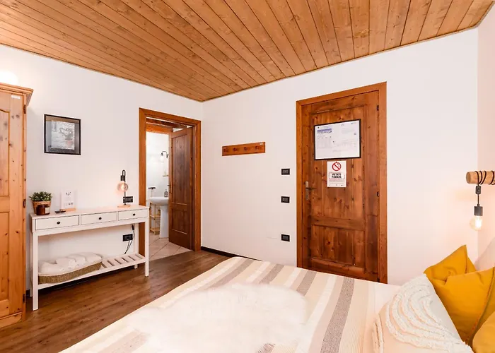 Rifugio Escursionistico La Rua