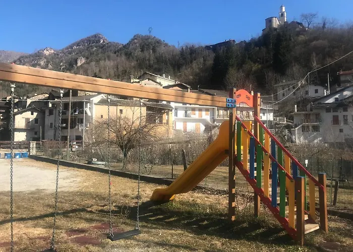 Rifugio Escursionistico La Rua 3*