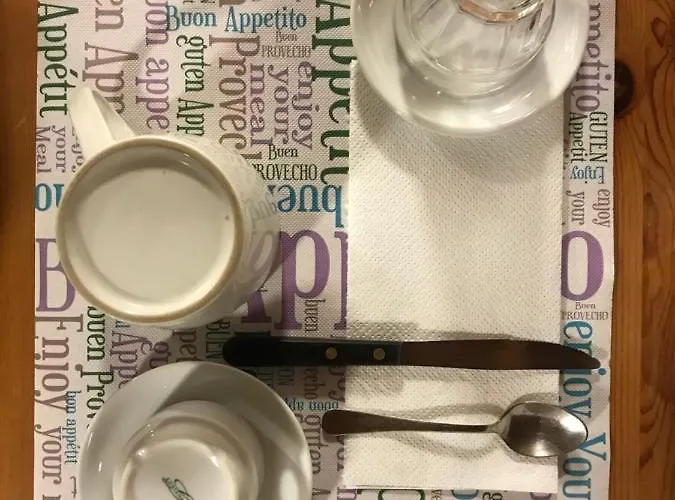 Rifugio Escursionistico La Rua 3*